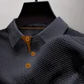 Polo da uomo premium in mesh di seta ghiacciata grigio scuro con dettagli arancioni - S / grigio scuro