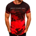 T-shirt de sport cintré pour hommes avec imprimé camouflage rouge noir et ourlet rond - Camouflage Rouge