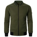 Détail de la veste gaufrée vert armée avec col côtelé et poche zippée sur la manche - Vert Militaire