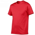 Πλάγια όψη κόκκινου βαμβακερού t-shirt σε στενή γραμμή με στρογγυλή λαιμόκοψη σε μανεκέν - S / Κόκκινο