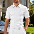 Detalle macro del polo blanco para hombre con tejido de punto jacquard texturizado - S / Blanco