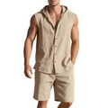 Detailaufnahme der ärmellosen Leinen-Kapuzenweste und kurzen Hose für Herren in Khaki - S / Oberteil Und Unterteil / Hellbeige