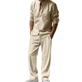 Detailansicht eines beigen Herren-Leinensets mit Stehkragenhemd und passender Hose - S / Khaki