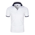 Détail du col d'un polo en coton blanc avec bordure rayée bleue et patte à trois boutons - M / Blanc