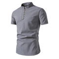 Dettaglio camicia da uomo grigio scuro in lino con collo coreana e bottoni in legno - Taglia M / Top / Grigio
