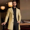 Trench da uomo color cachi di media lunghezza con colletto a revers e stile casual - XS / Cachi