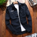 Chemise de travail militaire bleu marine pour homme avec doubles poches et écussons - M / Bleu foncé