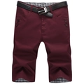 Slim fit burgundy casual men's shorts with plaid lining and black leather belt - EU 38 / Burgundy