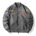 Giacca bomber da uomo grigia con ricami militari e classica tasca sulla manica MA-1 - M / Grigio