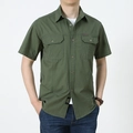 Camisa de hombre de manga corta verde militar en algodón con bolsillos estilo cargo - M / Verde Militar