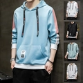 Sweat à capuche bleu ciel pour homme avec manches color-block rose et blanc et poche - M / Bleu Brume