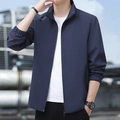 Giacca casual blu scuro da uomo con colletto dritto, zip e stampa outdoor esterna - M / Blu