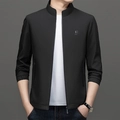 Chaqueta casual negra para hombre con cuello alto, textura de rayas y cremallera frontal - M / Negro