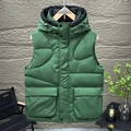 Men's green padded workwear vest with detachable hood and large flap pockets - L / Green