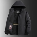 Ανδρικό μαύρο μπουφάν outdoor με επένδυση fleece, αντιανεμικό ύφασμα και κουκούλα - M / Μαύρο