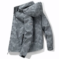 Veste coupe-vent à capuche camouflage gris pour homme avec tissu technique et poignets réglables - M / Gris