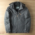 Dunkelgraue Herren Outdoor-Jacke mit Fleecefutter, wasserdicht mit Kapuze und Stickerei - M / Grau