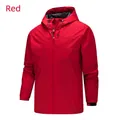 Windjacke für Herren mit Kapuze in leuchtendem Rot und verstellbaren Klettbündchen - S / Rot