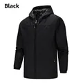 Schwarze Herren-Windjacke mit Kapuze und verstellbaren Ärmelbündchen für Outdoor-Aktivitäten - S / Schwarz