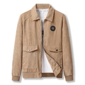 Chaqueta de pana caqui para hombre de corte holgado con bolsillos con solapa y puños elásticos - M / Caqui