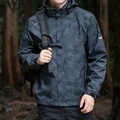 Veste à capuche gris foncé pour homme avec motif alvéolé pour randonnée en plein air - M / Noir