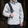 Veste à capuche de plein air pour hommes en camouflage gris avec sac à dos de randonnée - M / Blanc Cassé Gris