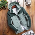 Mens hooded outdoor jacket in deep green and light grey colorblock windbreaker design - L / Bean Green