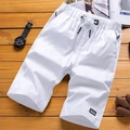 Weiße Baumwoll-Shorts für Herren mit elastischem Kordelzug und gewebtem Etiketten-Detail - M / Weiß