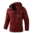 Chaqueta impermeable con capucha para hombre en rojo oscuro con bolsillos y tela cortavientos - M / Burdeos