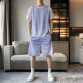 Herren Sommer Sport-Set aus Eisseide mit helllila Kurzarm-T-Shirt und Shorts - M / Blau Weiß