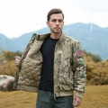 Giacca bomber mimetica da uomo con fodera trapuntata beige e toppa USA sul braccio - S / Mimetico Imbottito