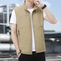 Gilet cargo multitasche da uomo color kaki con chiusura a zip e collo alto - M / Cachi
