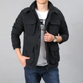 Giacca outdoor nera da uomo con quattro tasche e colletto alla coreana antivento - M / Nero