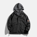 Veste à capuche décontractée pour homme en noir et gris avec logo minimaliste sur le buste - M / Noir