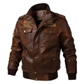 Dunkelbraune Herren-Bomberjacke aus PU-Leder mit Militär-Patches und Rippbündchen - M / Kaffeebraun