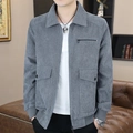 Chaqueta de pana gris para hombre con bolsillos de cremallera y puños acanalados de moda - M / Gris