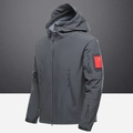 Dunkelgraue Herren-Taktikjacke mit Softshell-Kapuze und mehreren Reißverschlusstaschen - S / Grau