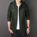 Chaqueta de algodón con capucha para hombre en verde oscuro con forro de cuadros - M / Verde Militar
