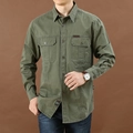 Legergroene katoenen utiliteitsshirt voor heren met lange mouwen en borstzakken - 170/M / Top (Lange Mouwen) / Legergroen