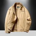 Khaki N1 Deckjacke für Herren mit warmem Sherpa-Futter und Vintage A.R.M.Y Print-Design - M / Khaki