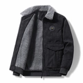 Giacca invernale da uomo in velluto a coste nero con spessa fodera in pile grigio - M / Nero