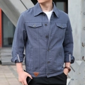 Casual heren denim outdoorjas in grijsblauw met metalen knopen en borstzakken - M / Denim Blauw