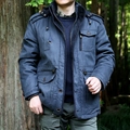 Parka invernale da uomo blu scuro con calda fodera in pile e tessuto resistente al vento - M / Blu scuro