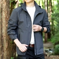Chaqueta casual gris oscuro para hombre, impermeable con capucha y bolsillos de cremallera - M / gris oscuro