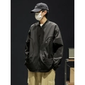 Chaqueta de béisbol negra repelente al agua para hombre con bolsillos frontales grandes - M / Negro