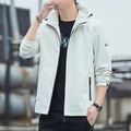 Veste à capuche imperméable blanc cassé pour hommes avec poignets réglables style plein air - M / Blanc