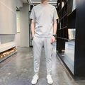 Tuta da uomo in seta di ghiaccio grigio chiaro con t-shirt a maniche corte e pantaloni - M / Bianco