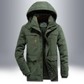 Herren Winterparka mit Kapuze in Armeegrün mit warmem Fleecefutter und mehreren Taschen - M / Armeegrün
