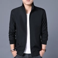 Chaqueta negra clásica para hombre con cuello alto y puños acanalados para estilo casual - M / Negro