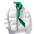 Chaqueta acolchada blanca para hombre con forro verde y cuello alto, estilo holgado - S / Blanco